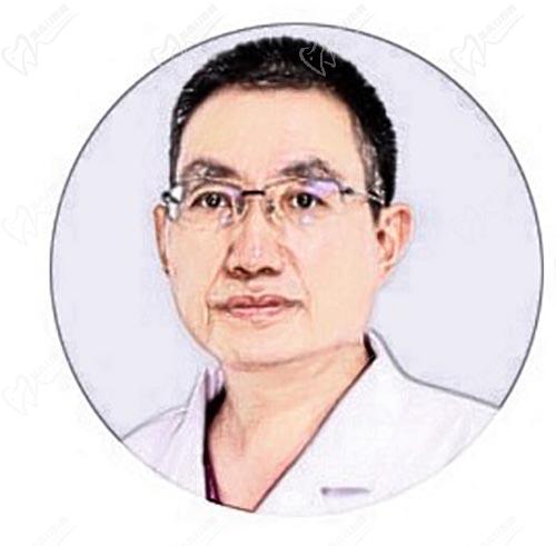 貝臣口腔門診部口腔醫(yī)生