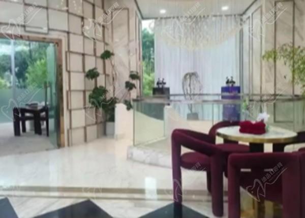 重慶萊恩醫(yī)療美容門(mén)診大廳